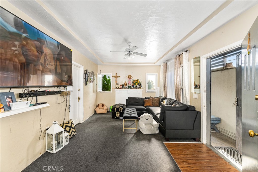 1106 W Santa Ana Boulevard Property Photo 13