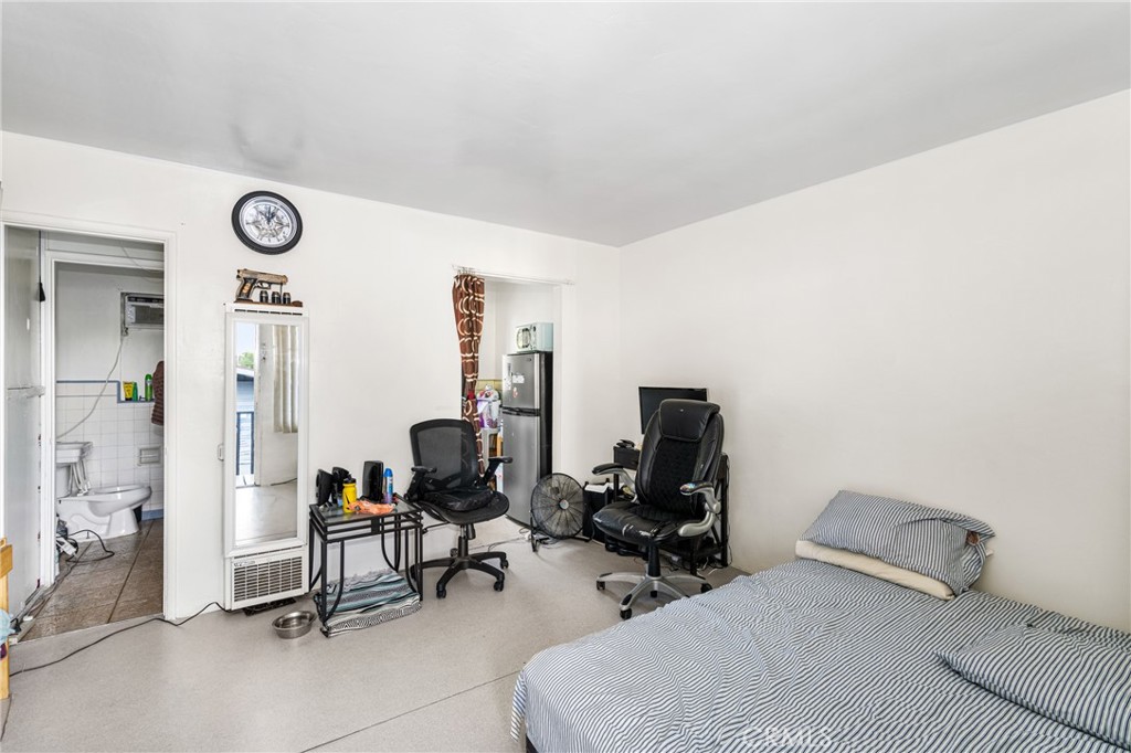 1106 W Santa Ana Boulevard Property Photo 24
