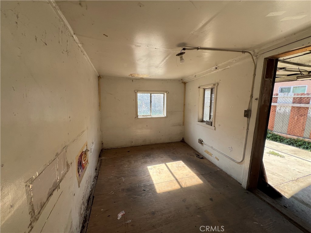 2424 E Stockwell Street Property Photo 10