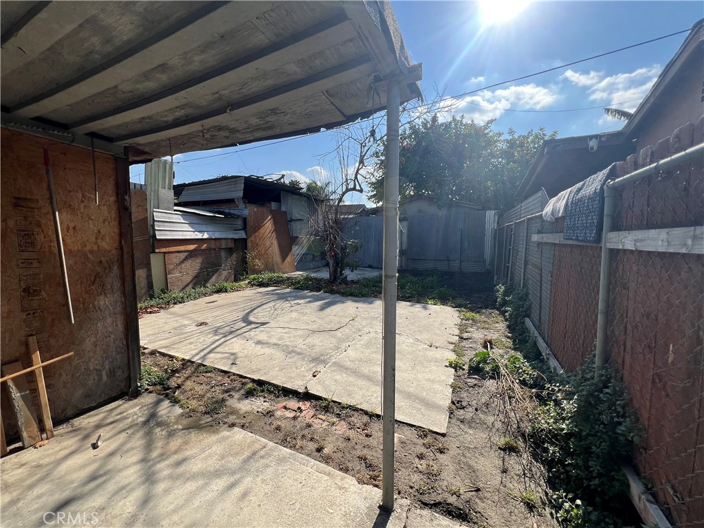 2424 E Stockwell Street Property Photo 12