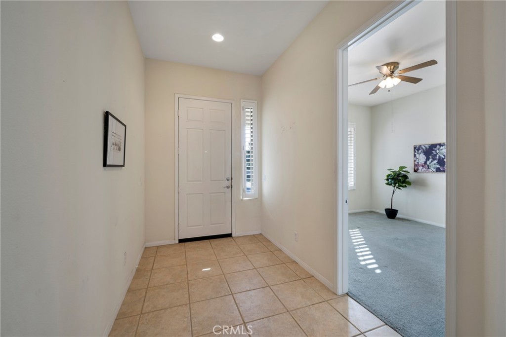 6253 Turnberry Drive Property Photo 3