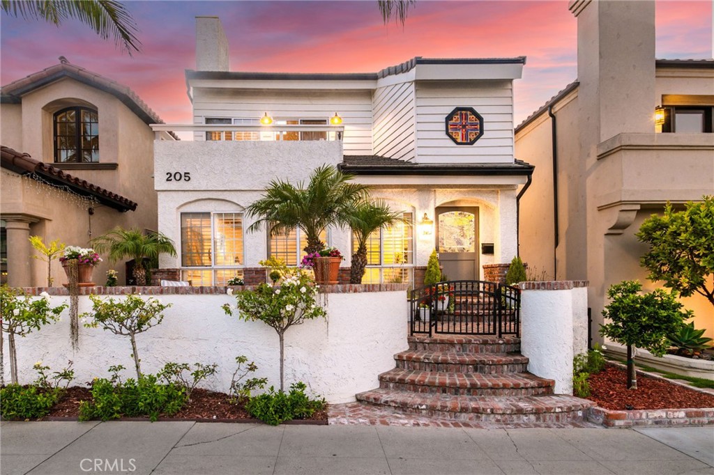 205 4th Street Property Photo 1