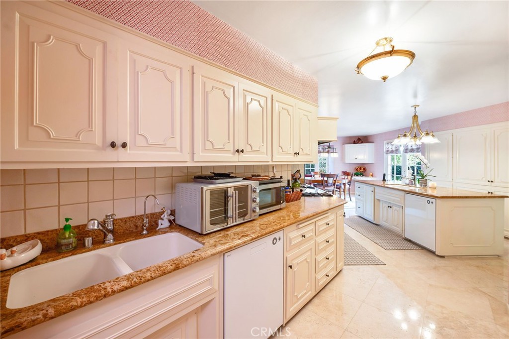 4641 N Virginia Road Property Photo 57