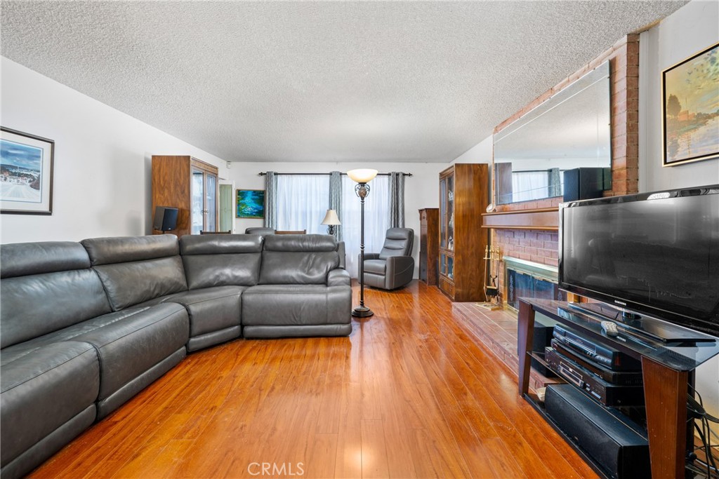 238 S Trevor Street Property Photo 6