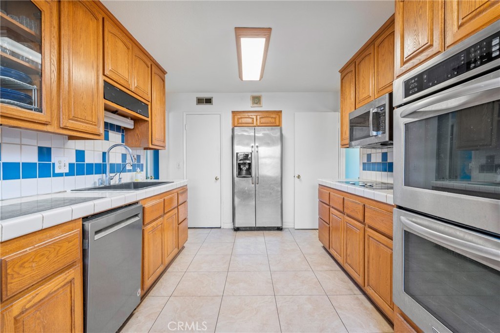 238 S Trevor Street Property Photo 11