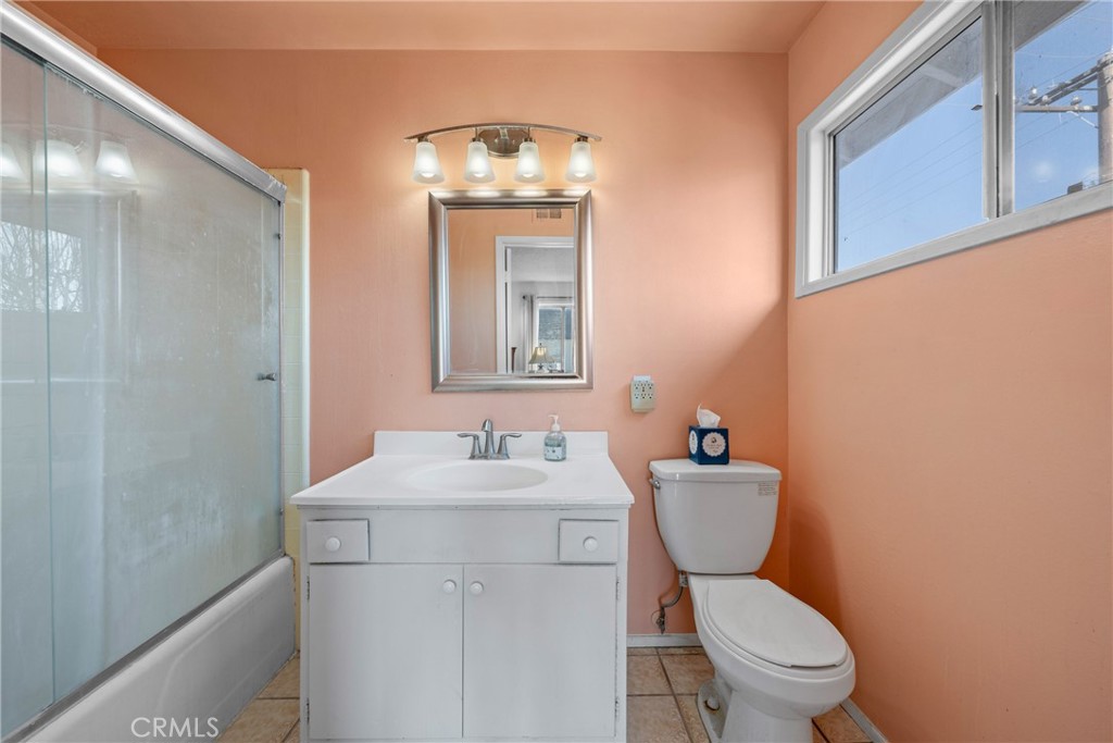 238 S Trevor Street Property Photo 30