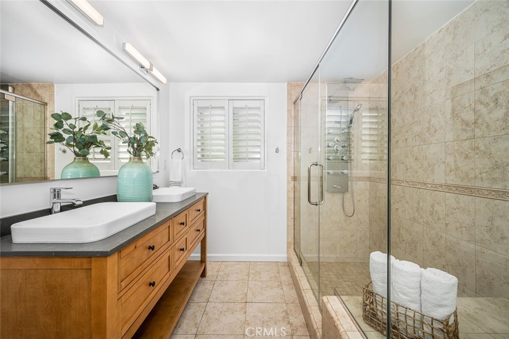3713 Royal Woods Drive Property Photo 26