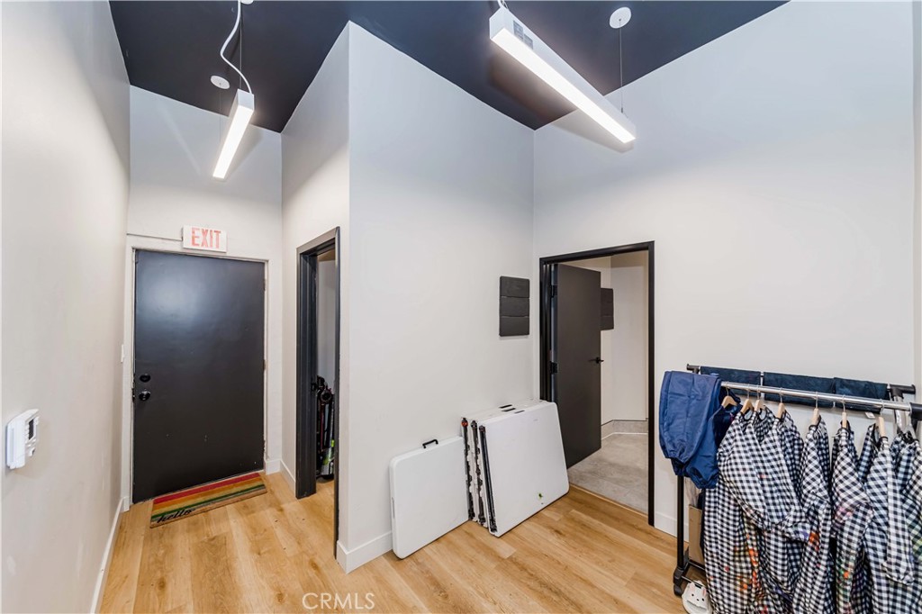 2870 Foothill Boulevard Property Photo 10