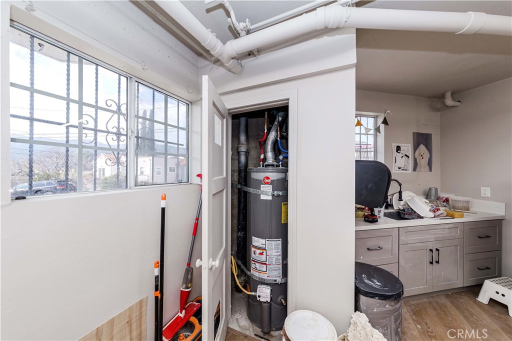 2870 Foothill Boulevard Property Photo 16