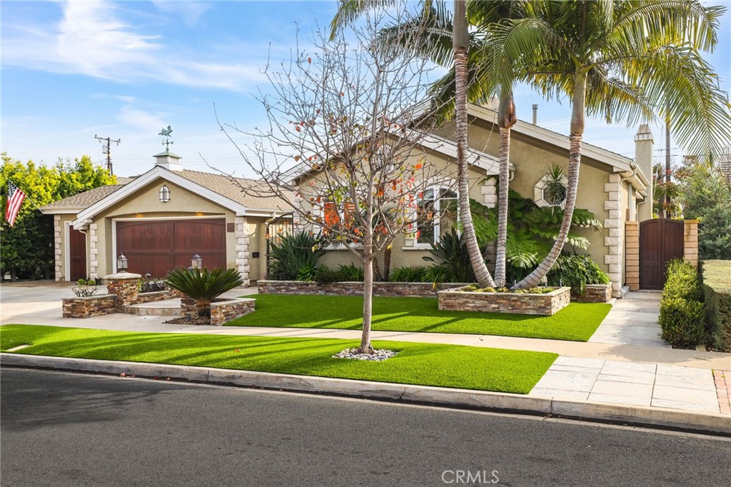 2682 Oak Knoll Drive Property Photo 3