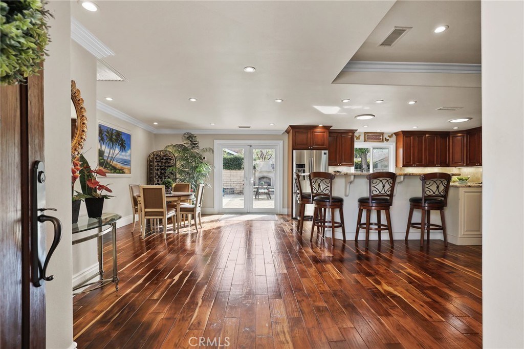 2682 Oak Knoll Drive Property Photo 8