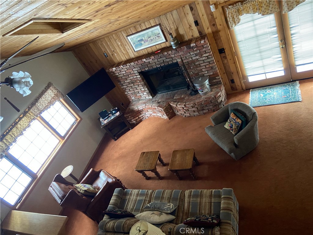 786 Tomahawk Drive Property Photo 4