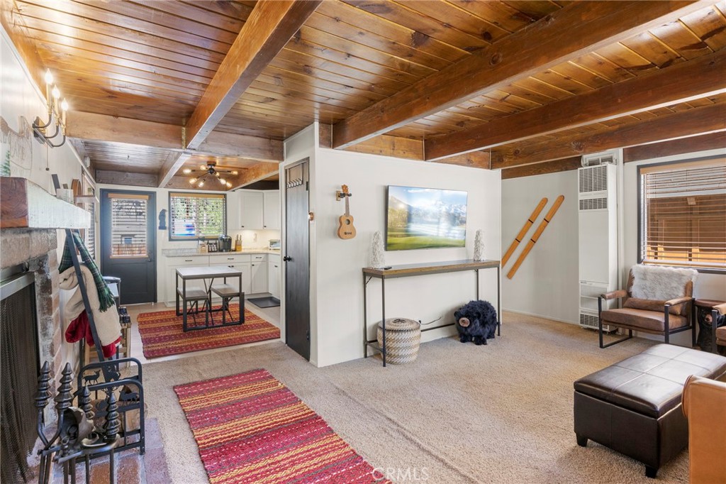 1037 W Rainbow Boulevard Property Photo 3
