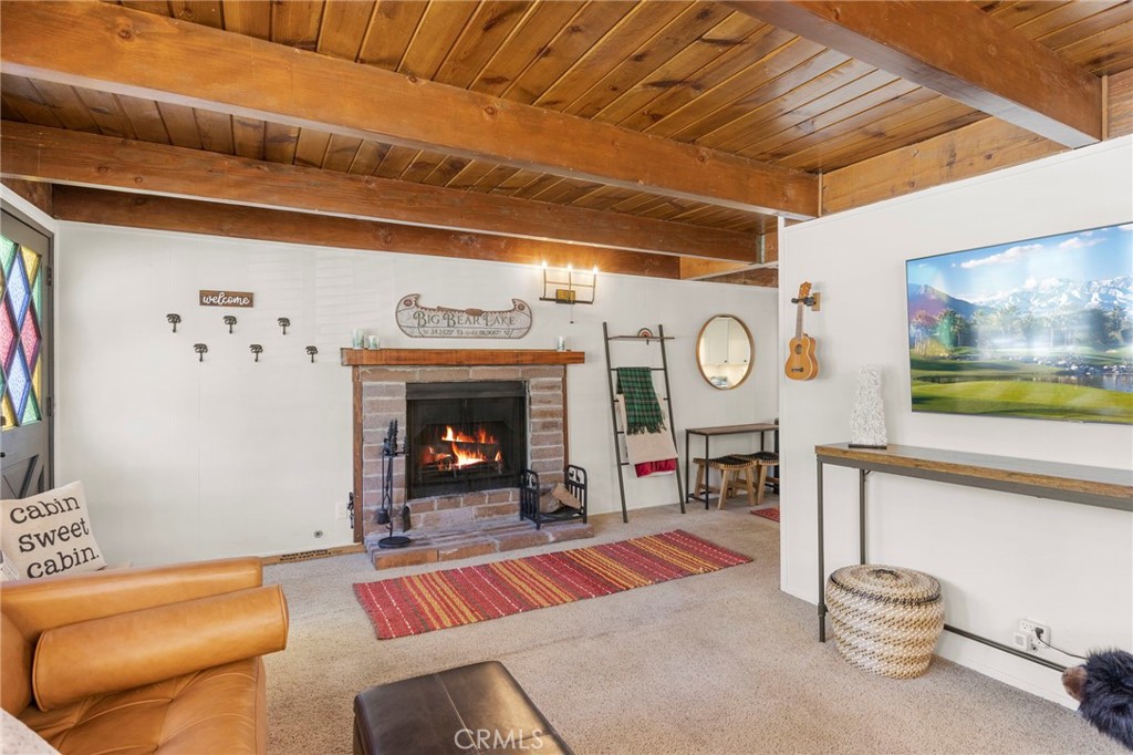 1037 W Rainbow Boulevard Property Photo 7