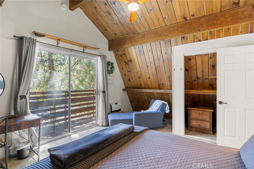 1037 W Rainbow Boulevard Property Photo 14