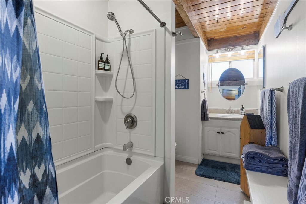 1037 W Rainbow Boulevard Property Photo 24