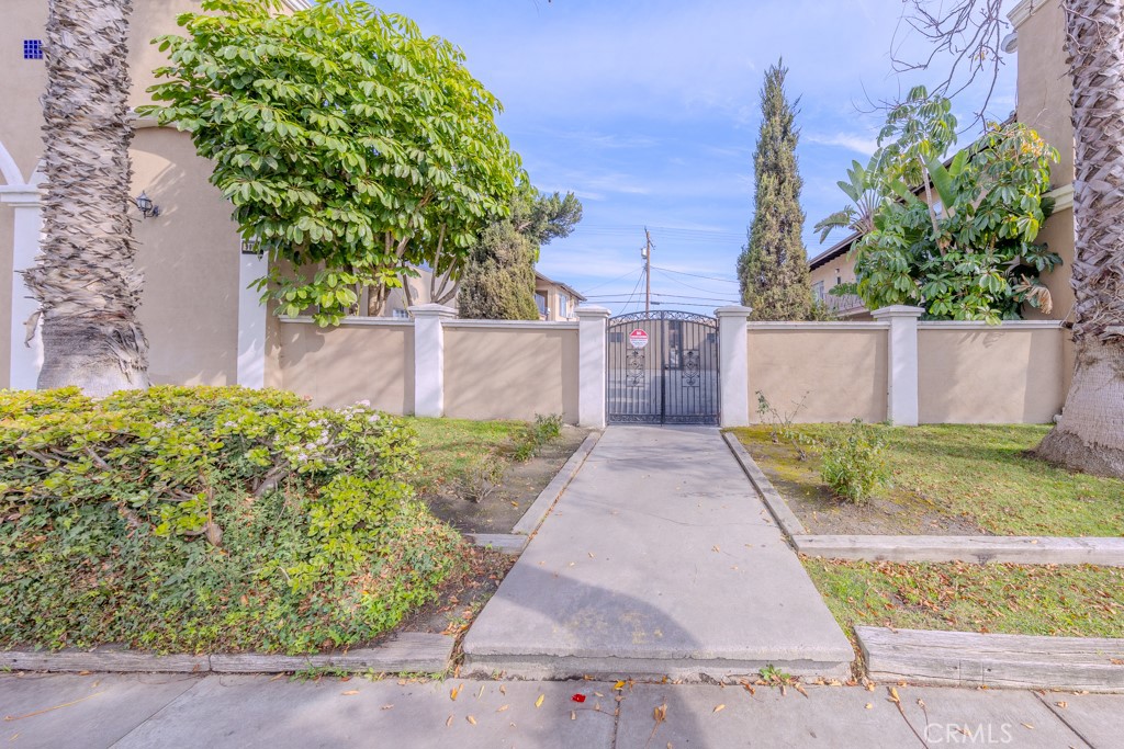 902 S Fann Street Property Photo 1