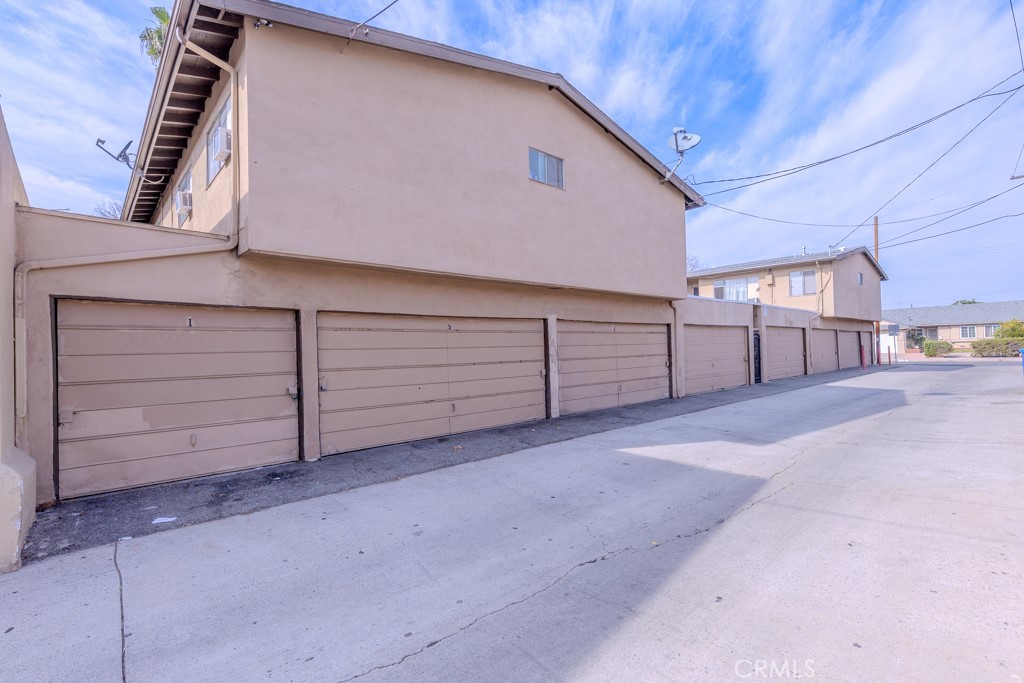 902 S Fann Street Property Photo 29