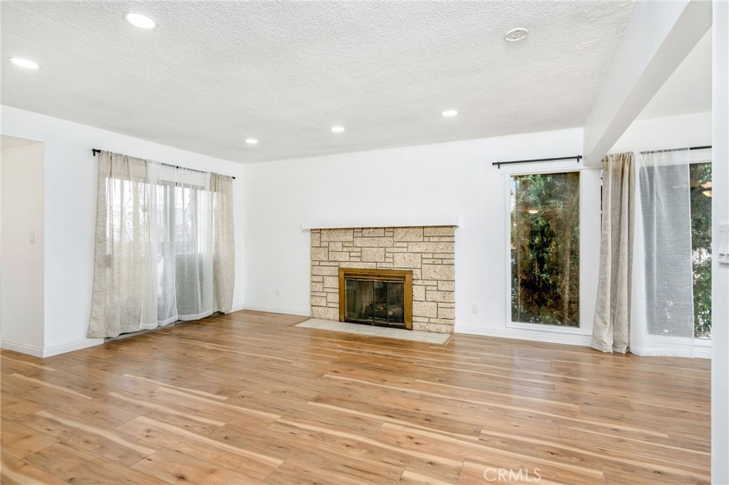 4376 W 134th Street Property Photo 25