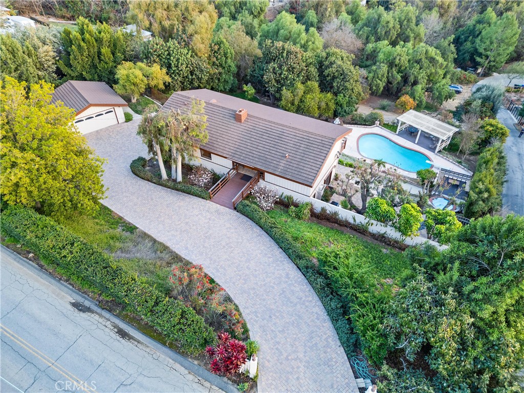 460 E Avocado Crest Road Property Photo