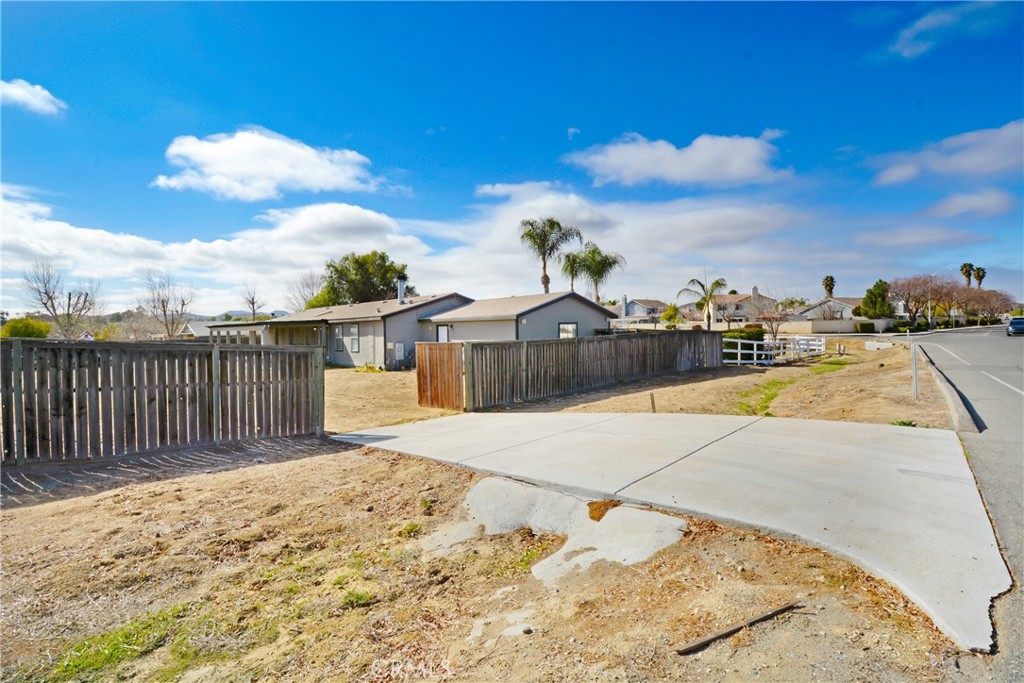 30550 Stern Drive Property Photo 5