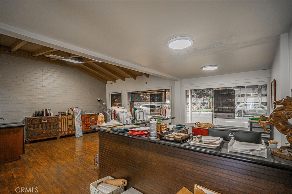 6286 Beach Boulevard Property Photo 4