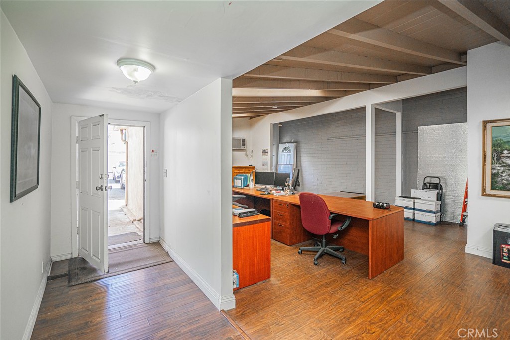 6286 Beach Boulevard Property Photo 12