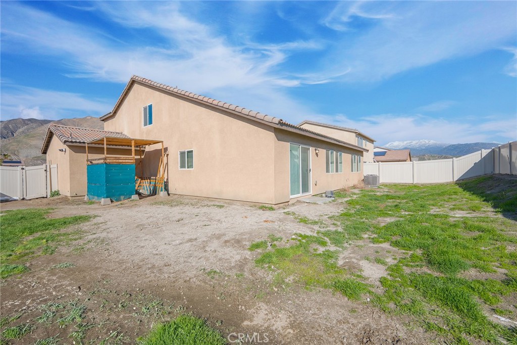 740 Burt Street Property Photo 2