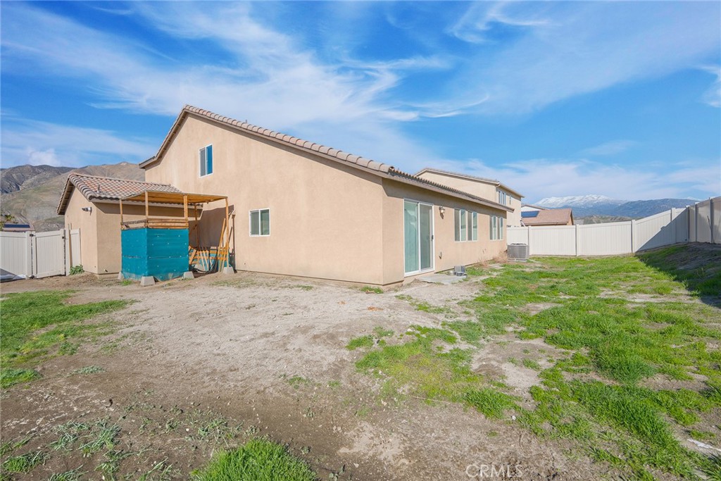 740 Burt Street Property Photo 2