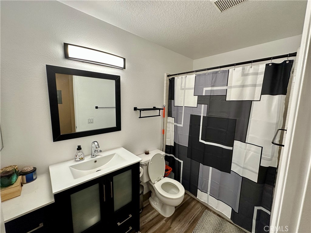 8020 E Goldenrod Lane Property Photo 21