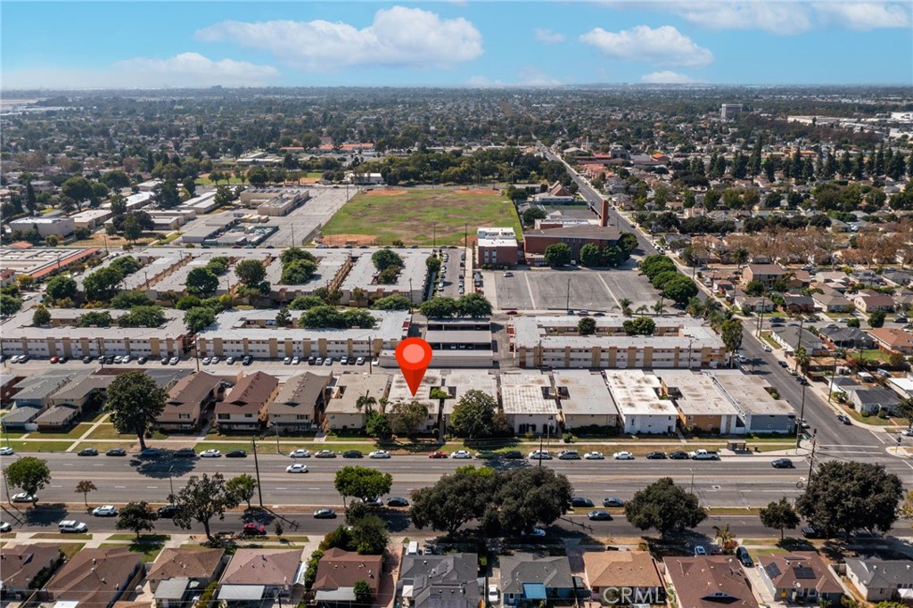 4635 N Bellflower Boulevard Property Photo 13