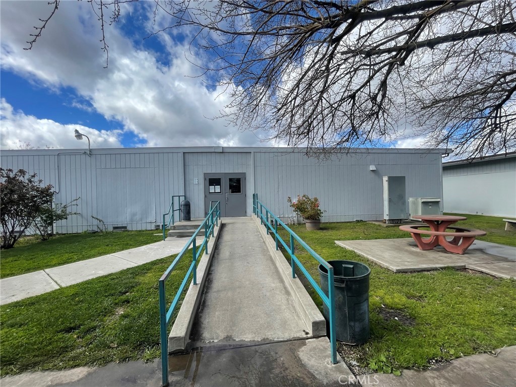 3635 Calaveras Avenue Property Photo 4