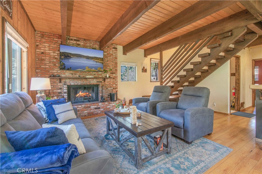 1041 Jasper Drive Property Photo 3