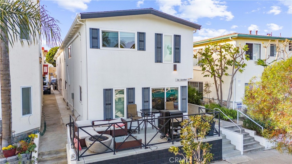 217 10th Street Property Photo