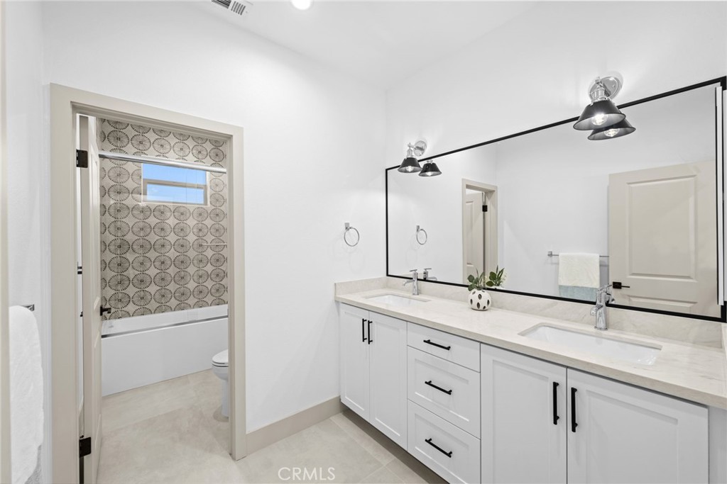 16225 Orizaba Avenue Property Photo 26