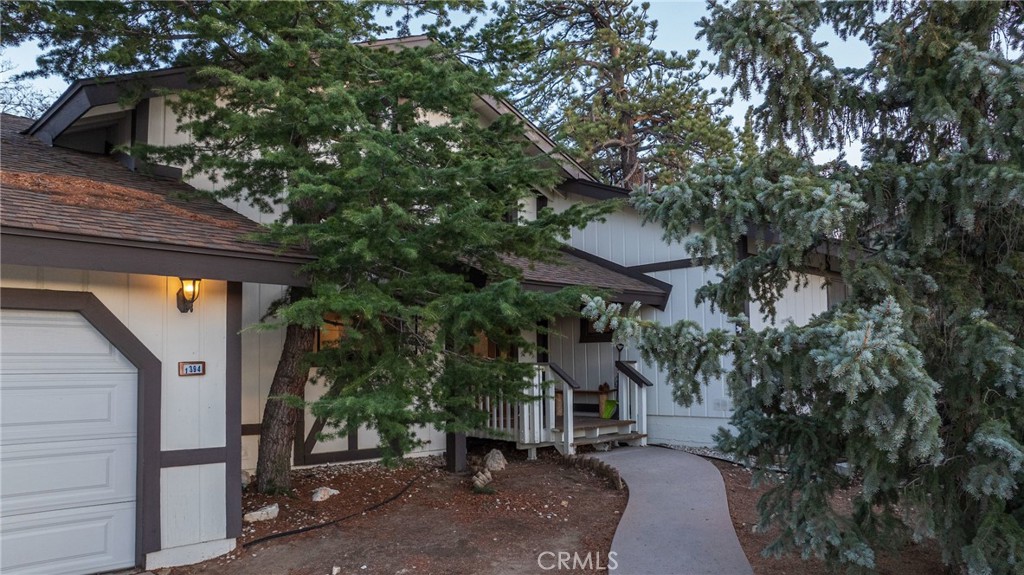 1394 Flintridge Avenue Property Photo 11