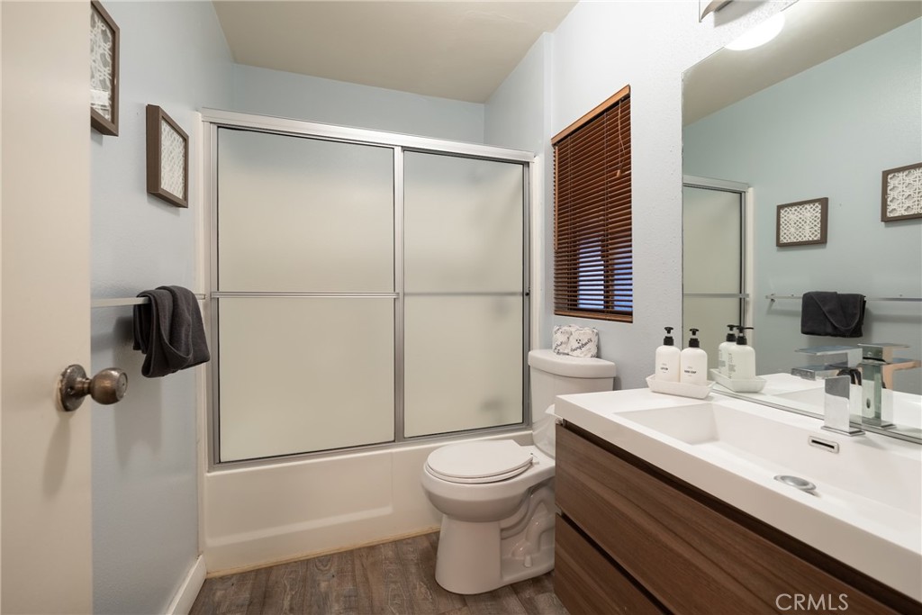 1394 Flintridge Avenue Property Photo 31