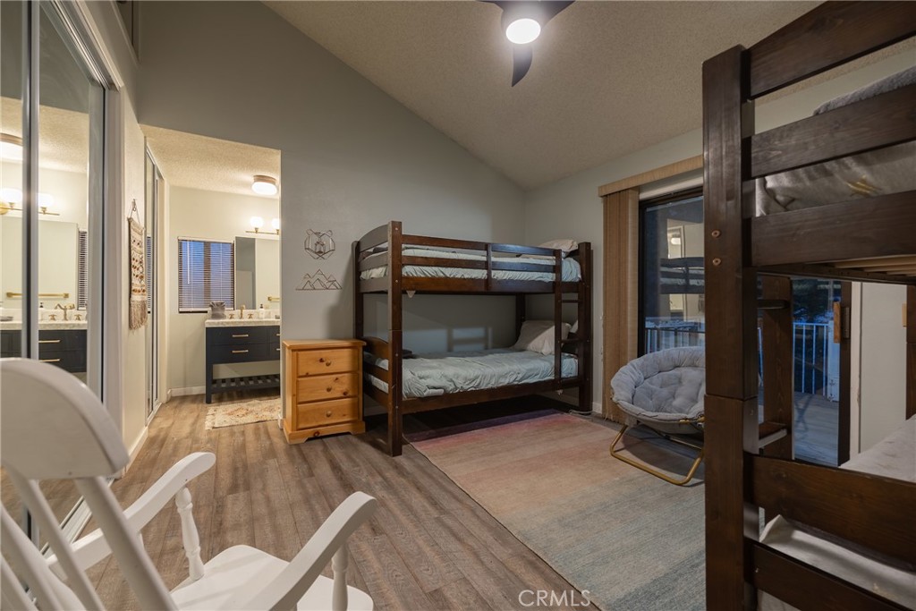 1394 Flintridge Avenue Property Photo 34