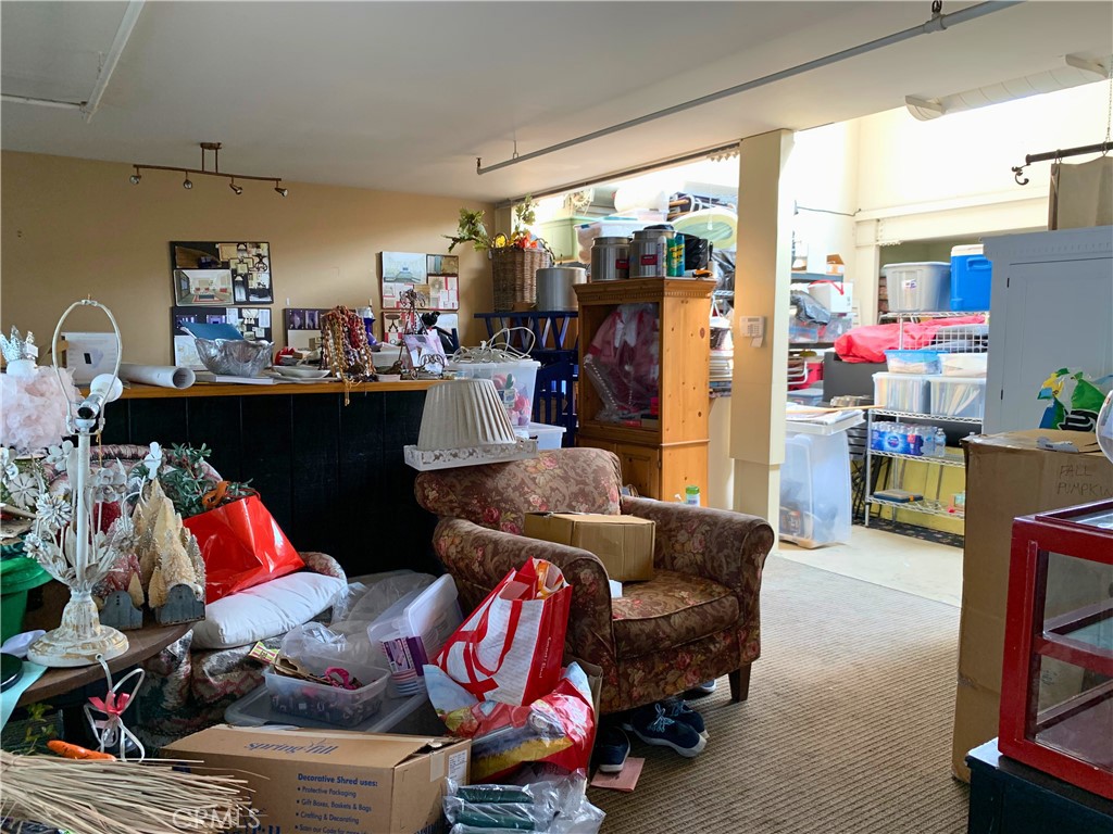 1452 W 9th Street Unit A Property Photo 6