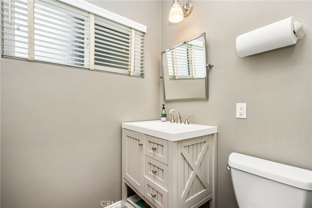 1580 S Harbor Boulevard Property Photo 14