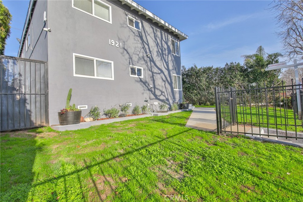 1921 19th Street Property Photo 4