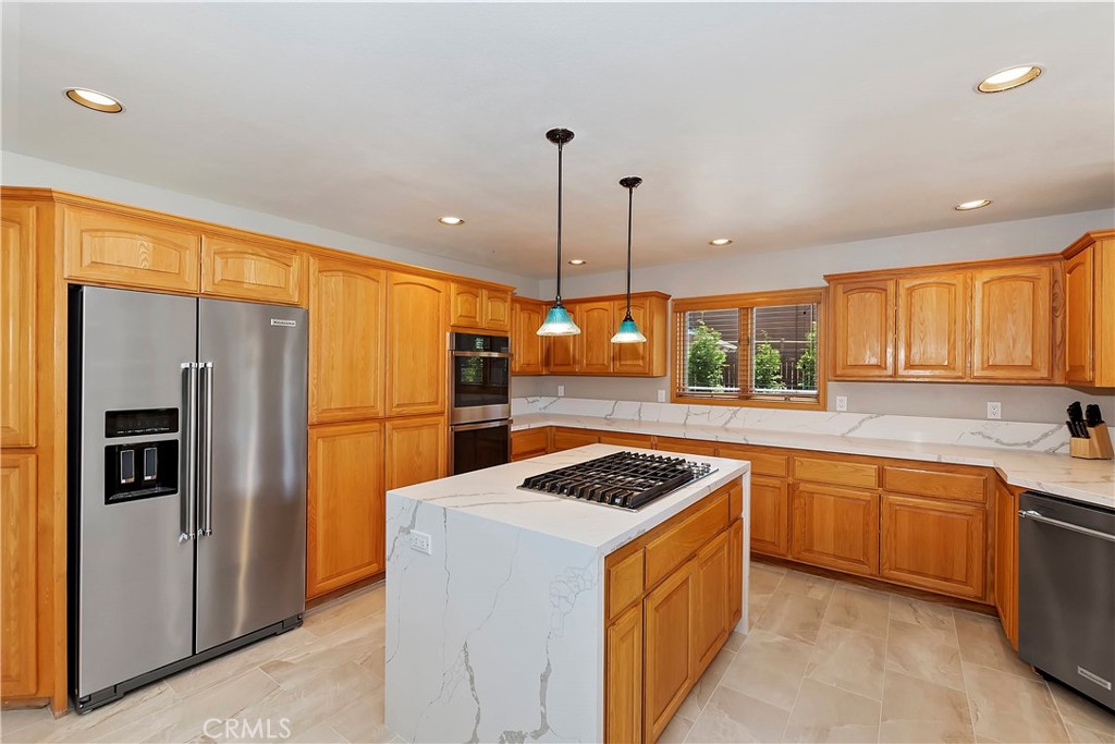 727 Villa Grove Avenue Property Photo 16