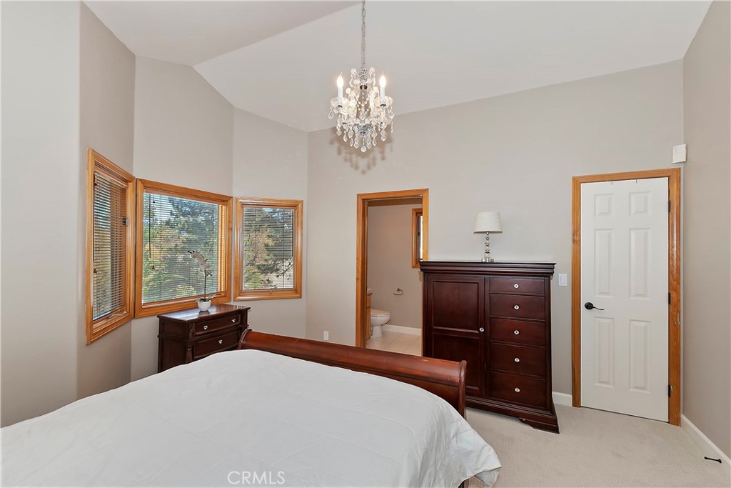 727 Villa Grove Avenue Property Photo 26