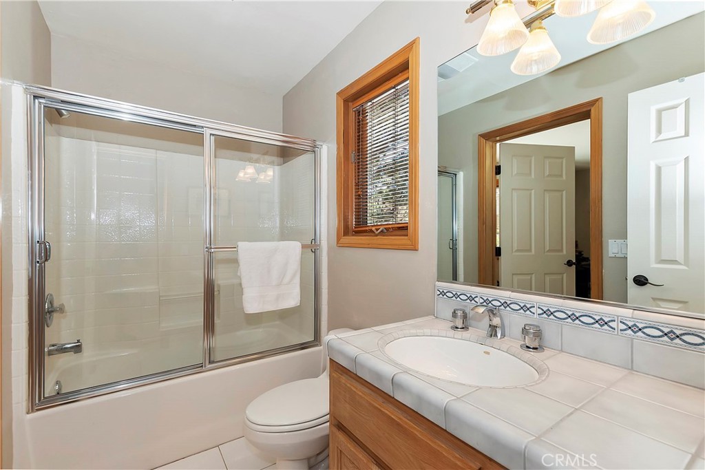 727 Villa Grove Avenue Property Photo 39