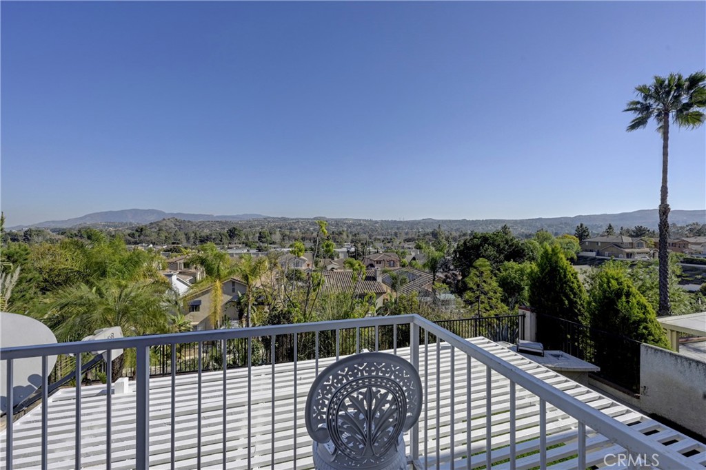 20340 Channing Lane Property Photo 5