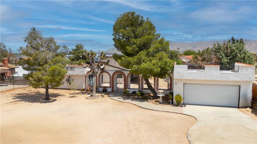 7165 Lyons Avenue Property Photo 4