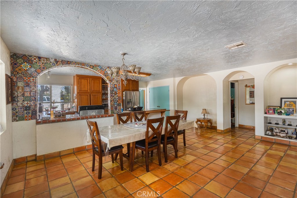 7165 Lyons Avenue Property Photo 8