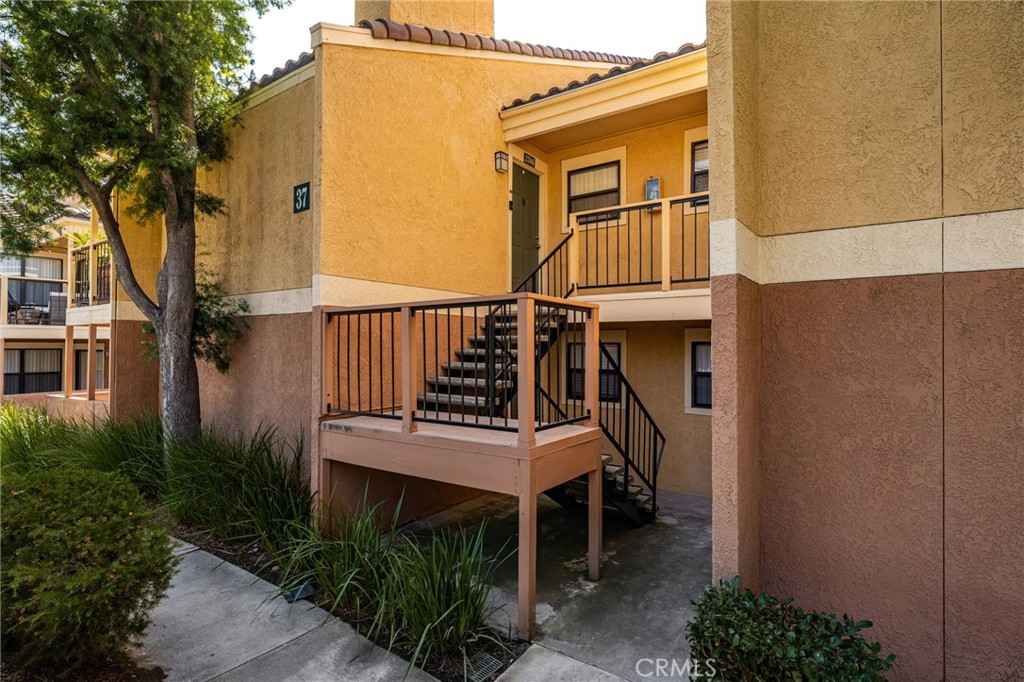 10655 Lemon Avenue 3706 Property Photo 3