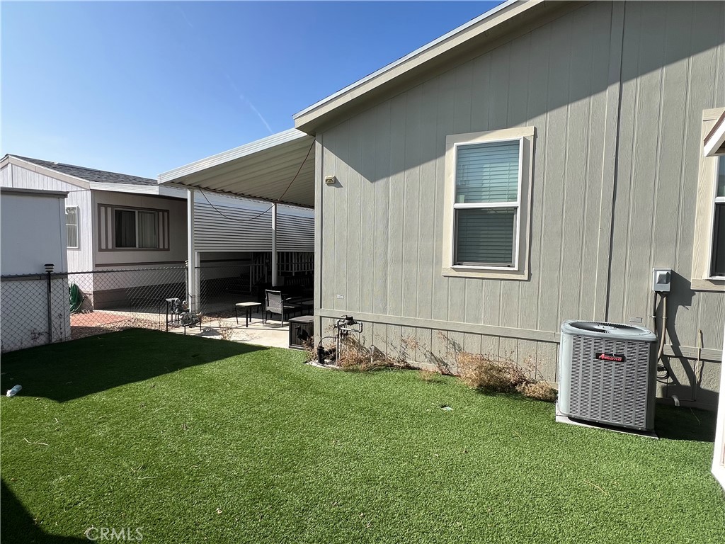 1315 E Marshall Boulevard 59 Property Photo 6