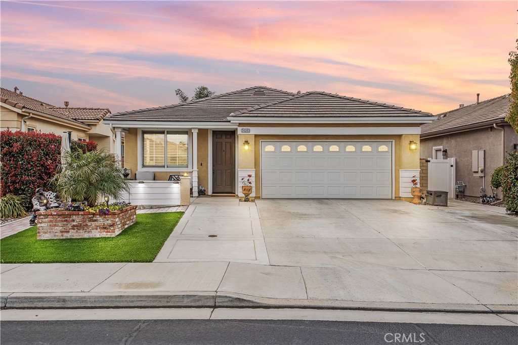 30283 Moon Star Circle Property Photo 1
